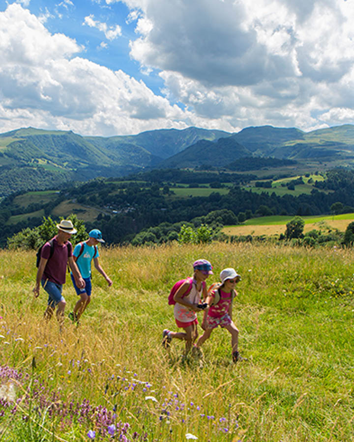Découvrir le Massif du Sancy : les meilleures activités en pleine nature